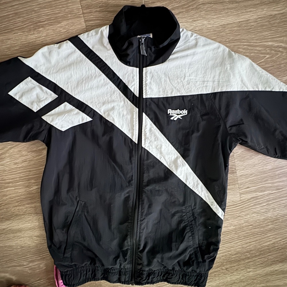 Reebok Classic Windbreaker Jacket Vector Graphic Black White Small